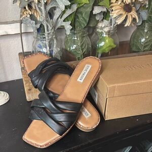 Steve Madden Black Sandals with Crisscross Straps